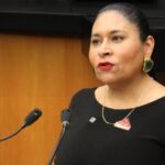 Servidores públicos deben consagrarse al trabajo y aprender a vivir en honrosa medianía: Ana Lilia