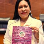 Ana Lilia, protagonista en el libro y galería: “Mujeres que legislan, historia que avanza”