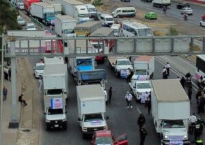 bloqueo-nacional-transportistas-amotac-864x1080~2