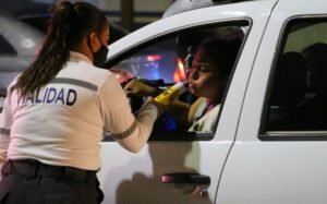 operativo-alcoholimetro-torreon-martin-pina